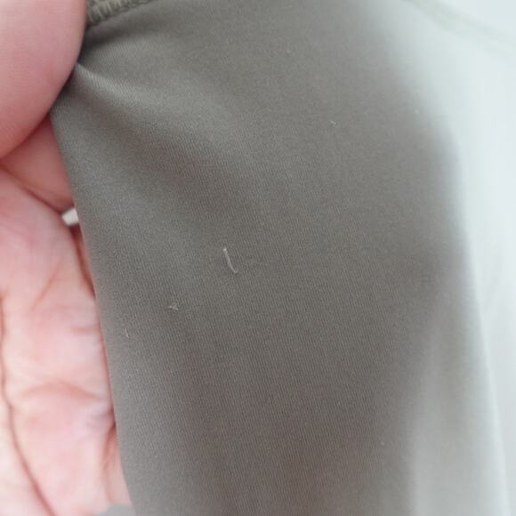 EVERLANE ReNew Perform Legging in Lichen Green Size M - Picture 7 of 10